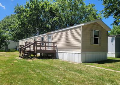 Mobile Home at 98 Valley Dr. Portage, IN 46368