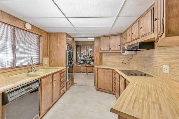 1976 Golden West Manufactured Home