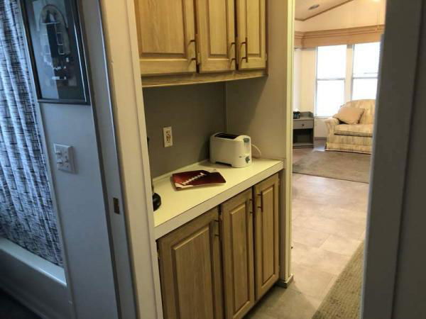 1992 Park Manufactured Home