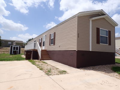 Mobile Home at 7460 Kitty Hawk Road Site 359 Converse, TX 78109