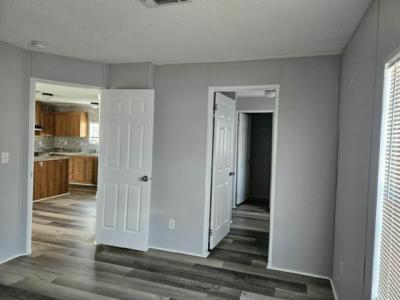 Photo 4 of 6 of home located at 5000 SE Federal Highway #1103 Stuart, FL 34997