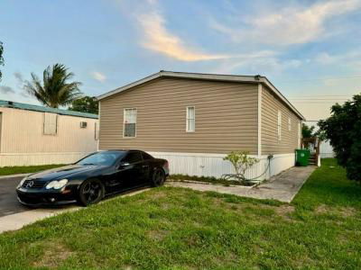 Mobile Home at 13420 S. W. 6th Place Davie, FL 33325