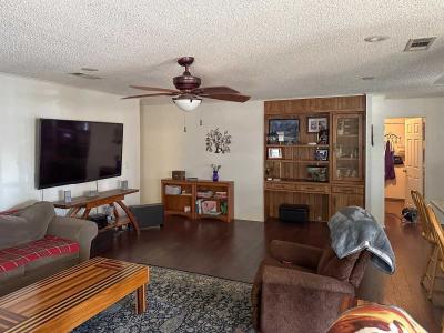 Photo 5 of 27 of home located at 10961 Desert Lawn Dr. Calimesa, CA 92320