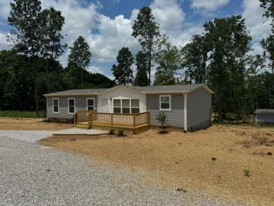 Mobile Home at 254 Community Dr Madisonville, TN 37354