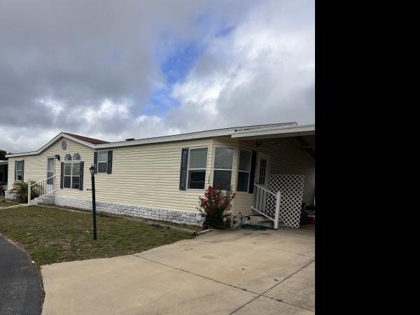 2005 Homes of Merit Mobile Home For Sale