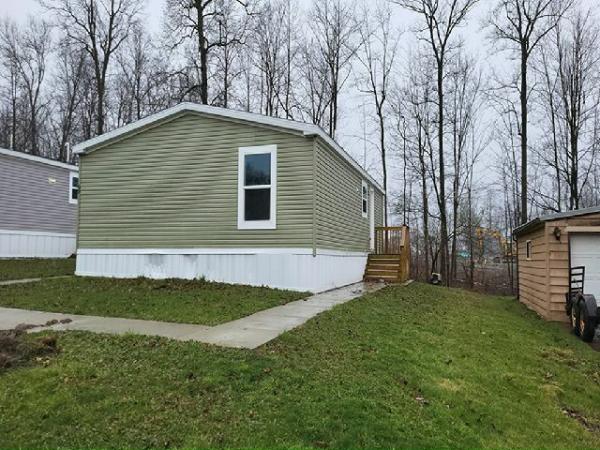 2021 Clayton - Lewistown PA 56GEM28403AH21-ZIRCON Manufactured Home