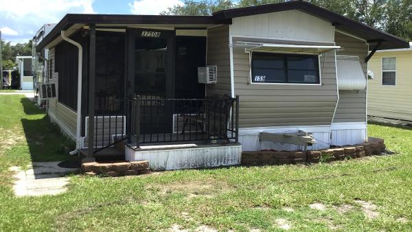 1984 Town & Country Mobile Home