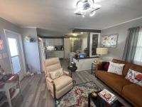 1982 SCHU 2BR/2BA Mobile Home