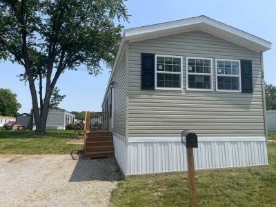 Mobile Home at 4065 Saint Andrews Dr Lot 68 Indianapolis, IN 46221