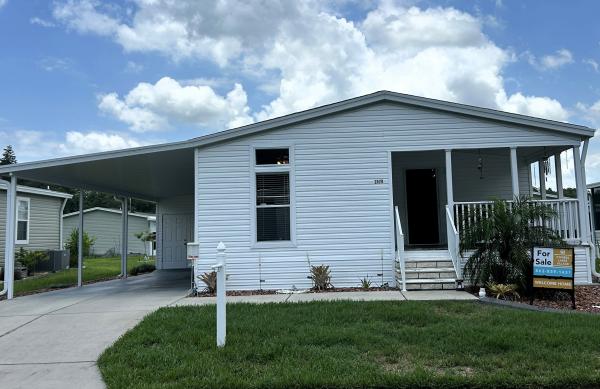 Photo 1 of 2 of home located at 2378 Snowy Plover Drive Lot 12073 Lakeland, FL 33810