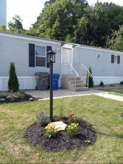 Mobile Home at 725 Slate Ave. Cranberry Twp, PA 16066