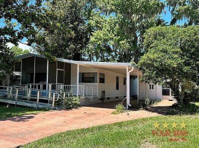 Mobile Home at 111 Sugar Maple Ave Wildwood, FL 34785