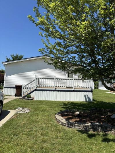 Photo 2 of 20 of home located at 28840 Mapleleaf Dr. Flat Rock, MI 48134