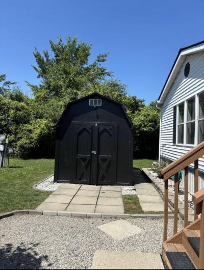 Photo 5 of 20 of home located at 28840 Mapleleaf Dr. Flat Rock, MI 48134