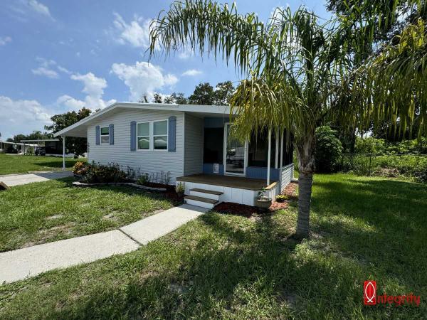 Photo 1 of 2 of home located at 4020 Voorne St Sarasota, FL 34234