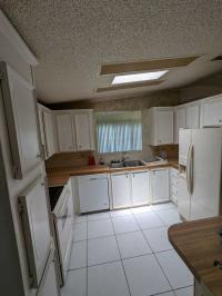 1987 Glenbrook Manufactured Home