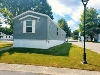 Mobile Home at 49 Starling Hill  #252 Orion Township, MI 48359