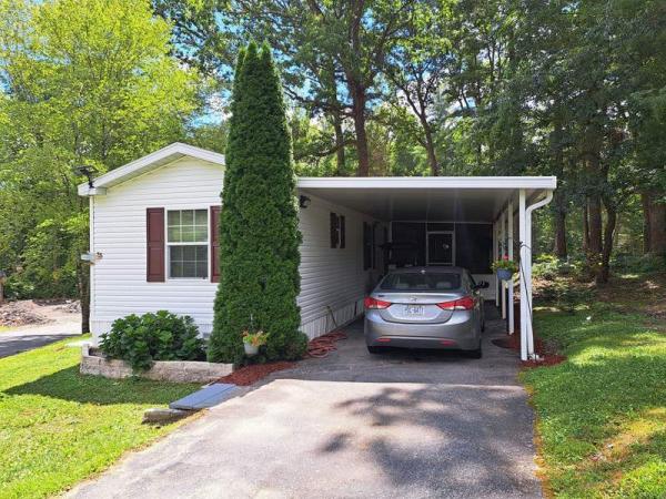 Photo 1 of 2 of home located at 36 Bamboo Ln. Hendersonville, NC 28739