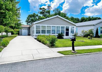 Mobile Home at 63 Knollwood Drive Mays Landing, NJ 08330
