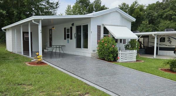 Photo 1 of 1 of home located at 12645 Morning Dr., Lot 67 Dade City, FL 33525