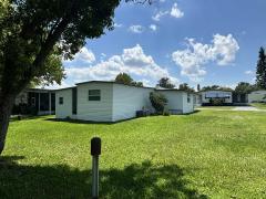 Photo 3 of 31 of home located at 825 Poinsettia Street Casselberry, FL 32707