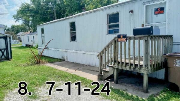 1998  Mobile Home For Sale