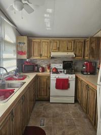 1989 Fairmont Manufactured Home