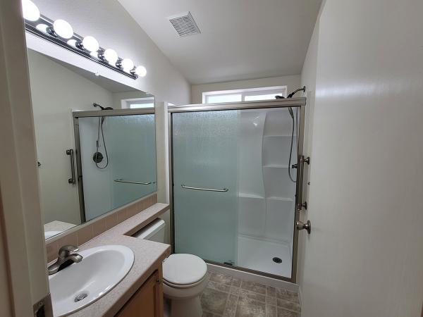 2004 Fleetwood Suncrest Manufactured Home