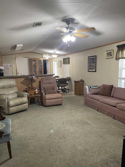 Photo 4 of 8 of home located at 4425 Us Highway 441 S Lot 29 Okeechobee, FL 34974