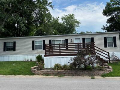 Mobile Home at 300 Pinedale Dr Saint Charles, MO 63301