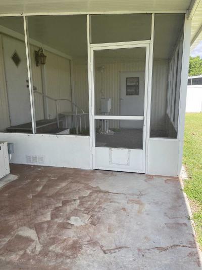 Photo 5 of 21 of home located at 4425 Us Highway 441 S Lot 7 Okeechobee, FL 34974