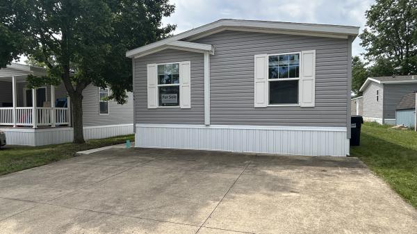 2022 Clayton - Middlebury Mobile Home