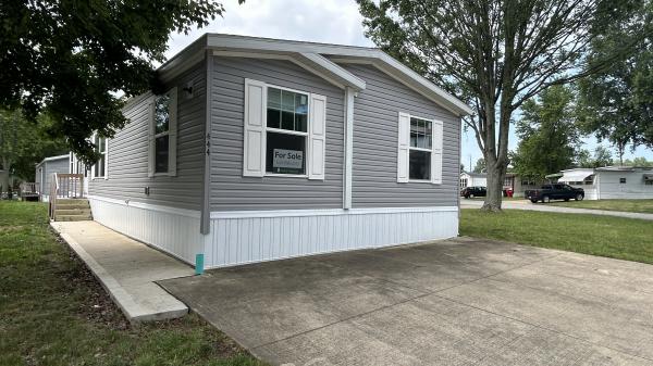 2022 Clayton - Middlebury Mobile Home