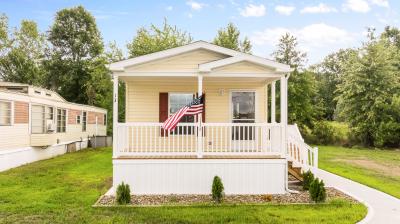 Mobile Home at 919 Hostetler Road, Lot 13 Orrville, OH 44667