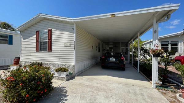 2004 Fleetwood Manufactured Home