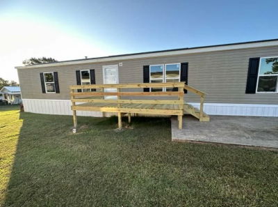 Mobile Home at 10610 State Rte 762 Lockbourne, OH 43137