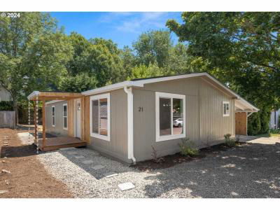 Mobile Home at 13620 SW Beef Bend Rd, Spc. 21 Tigard, OR 97224