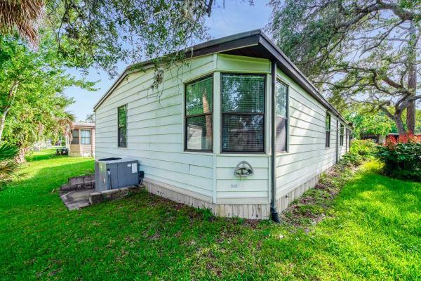 1986 FUQU HS Manufactured Home