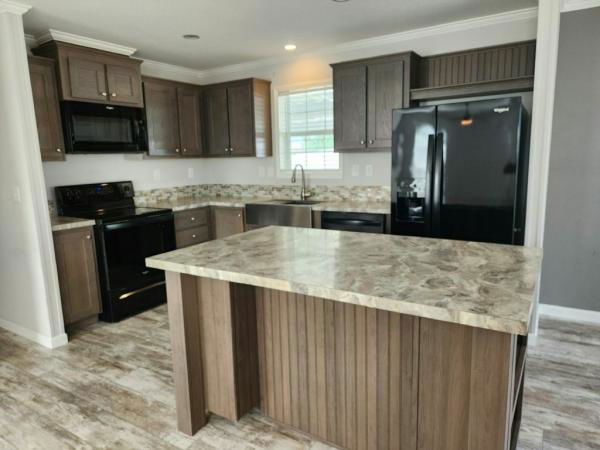 2019 Champion - Lake City Cedar Key II Mobile Home