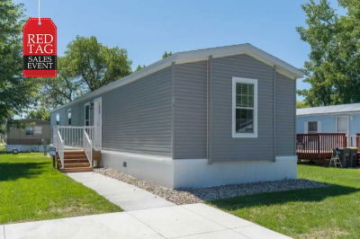 Mobile Home at 115 Kingsway Dr. North Mankato, MN 56003