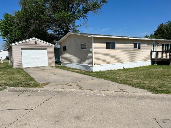 Photo 1 of 2 of home located at 2305 E 19th Street N #B31 Newton, IA 50208