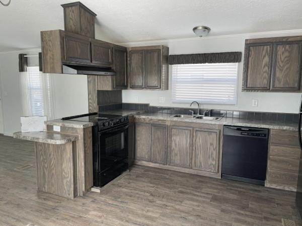 2023 Elliott Mobile Homes Solitaire Mobile Home