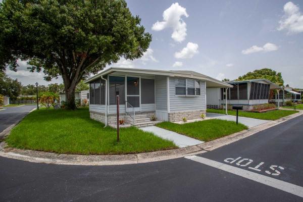 Photo 1 of 1 of home located at 2001 83rd Avenue Lot 5108 Saint Petersburg, FL 33702