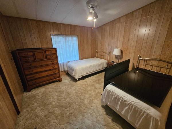 1984 Stratford Manufactured Home