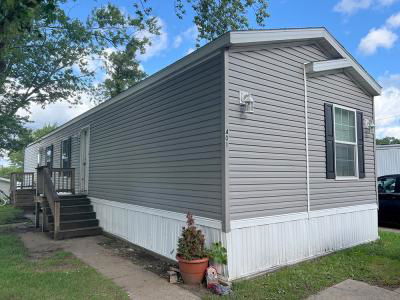 Mobile Home at 401 Broadmoor Dr. Valparaiso, IN 46385