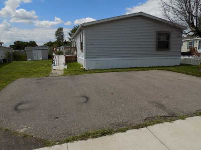 Mobile Home at 9295 Greentree Dr Newport, MI 48166