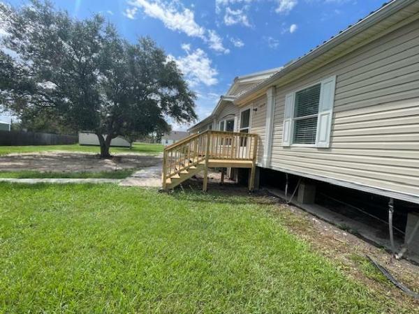 Photo 1 of 2 of home located at 1017 Kingston Dr Breaux Bridge, LA 70517