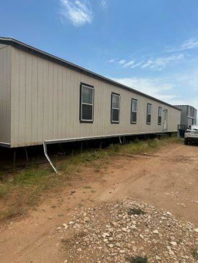 Mobile Home at Morada Homes 206 East Cr 132 (See Mailing) Midland, TX 79706