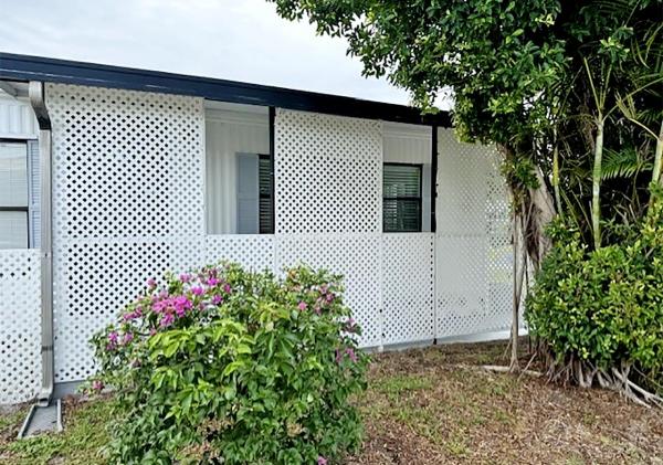 1985 Palm Harbor Manufactured Home