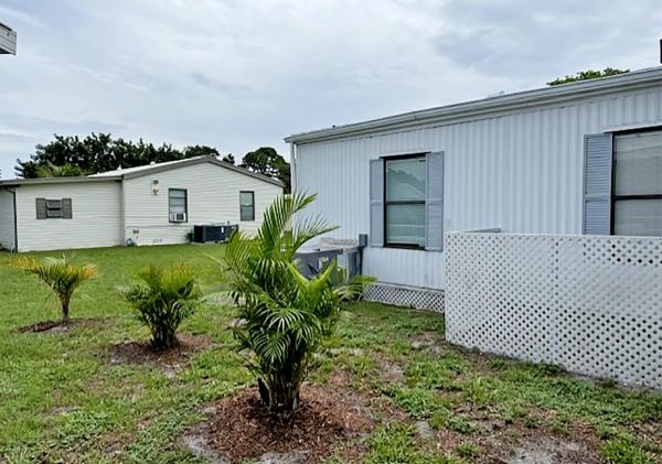 1985 Palm Harbor Manufactured Home